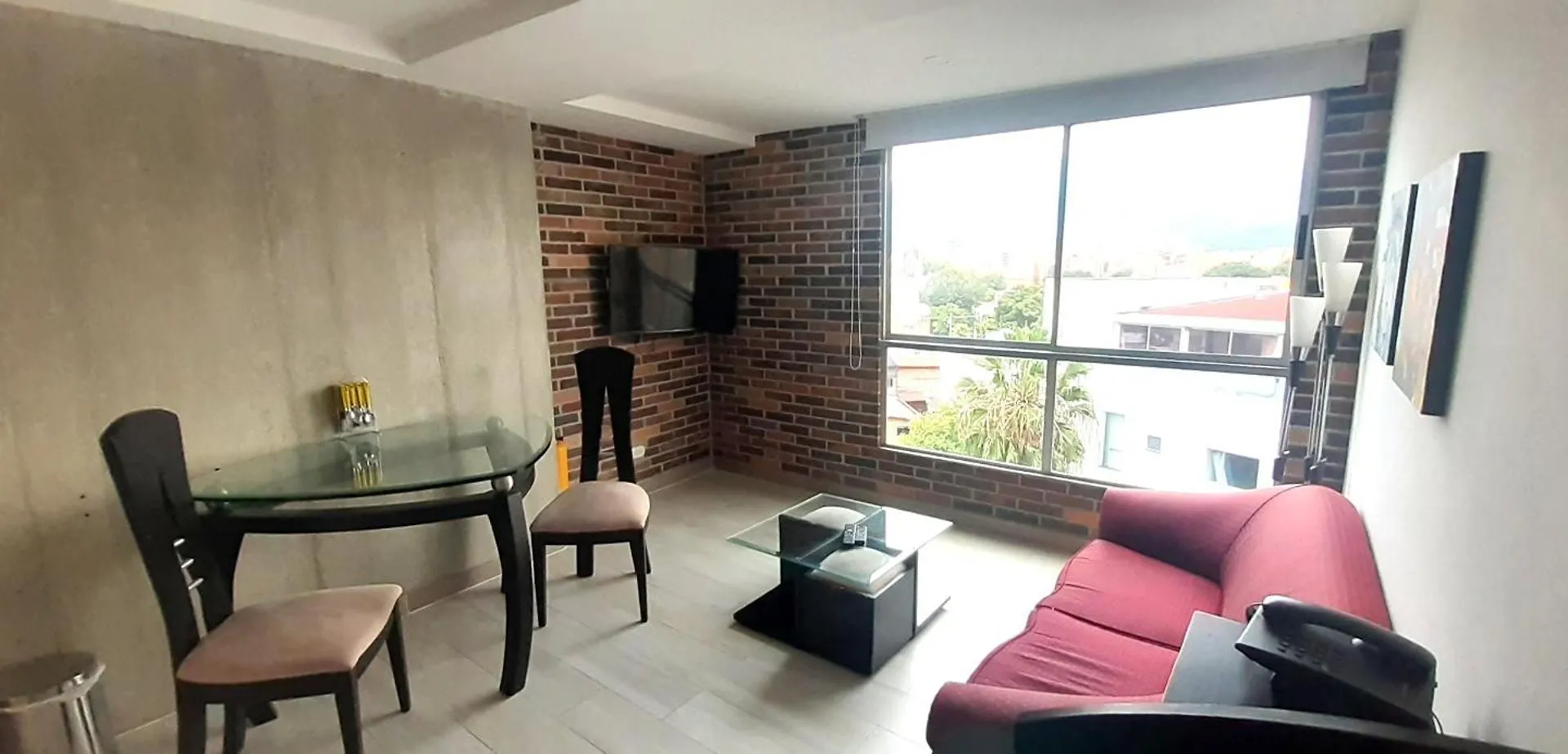 Your Laureles Home Away From Home, Great Rates! Medellin
